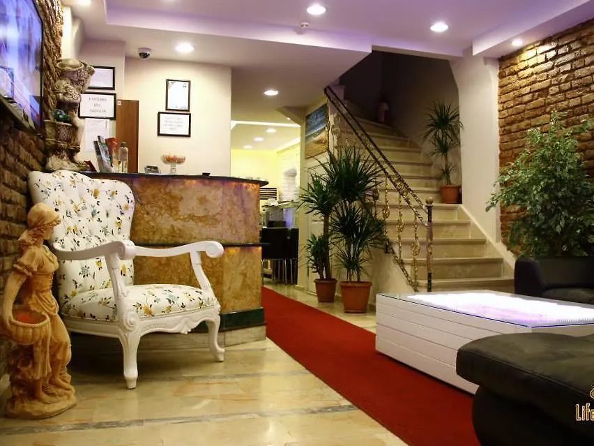 Hotel Life Room İstanbul 3*,